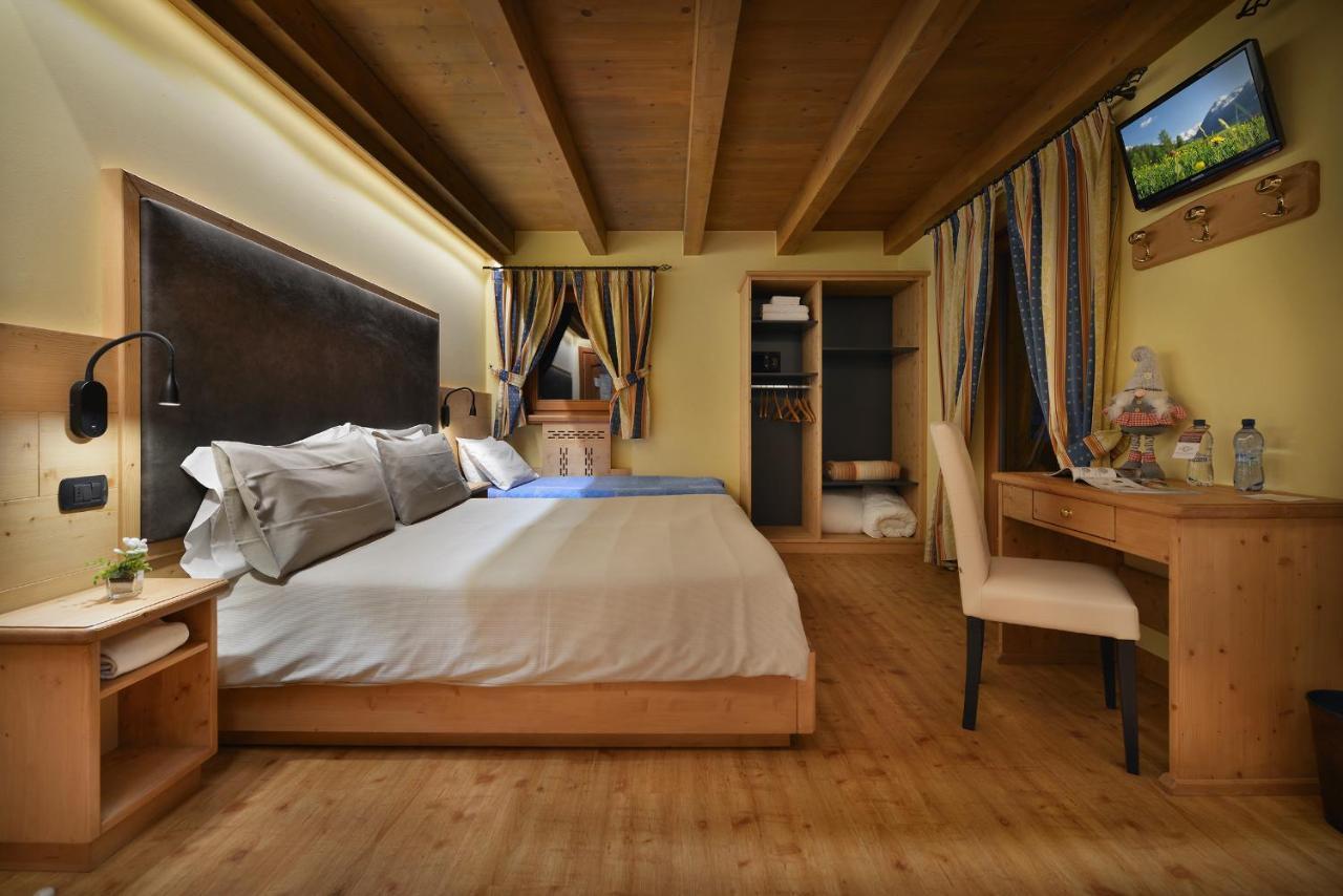 Hotel San Giovanni Livigno Bagian luar foto