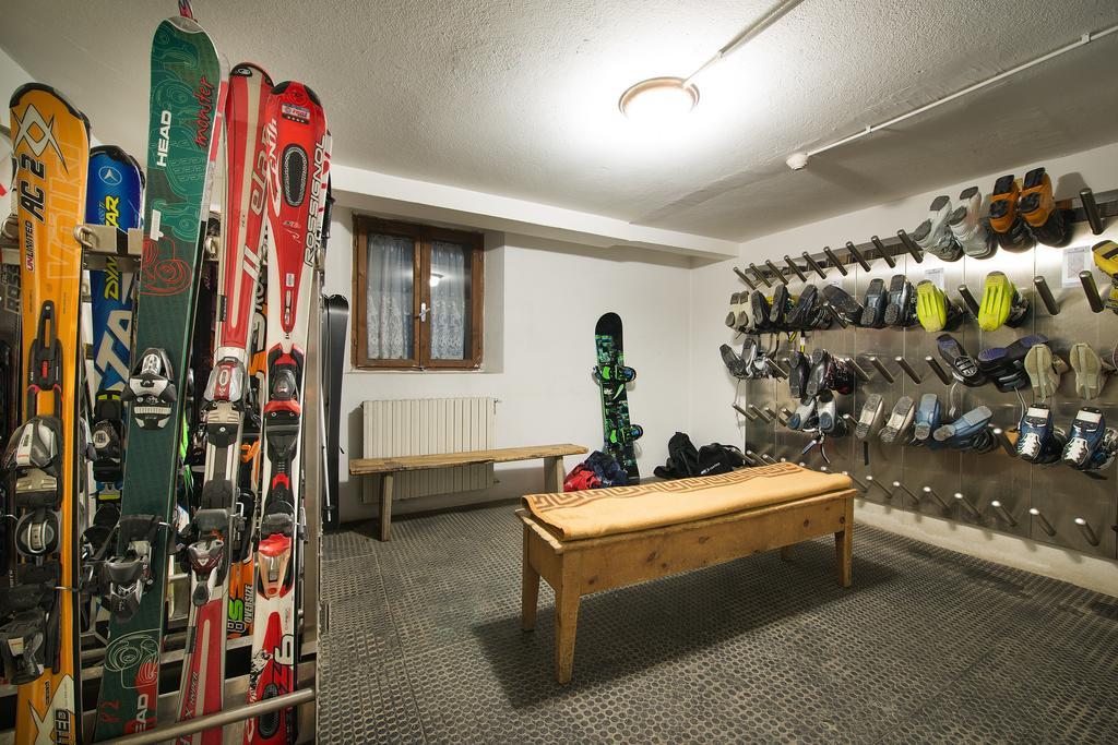 Hotel San Giovanni Livigno Bagian luar foto